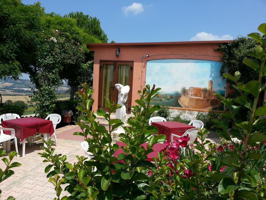 Azienda Agrituristica Piccolo Ranch San Pietro  Eksteriør billede